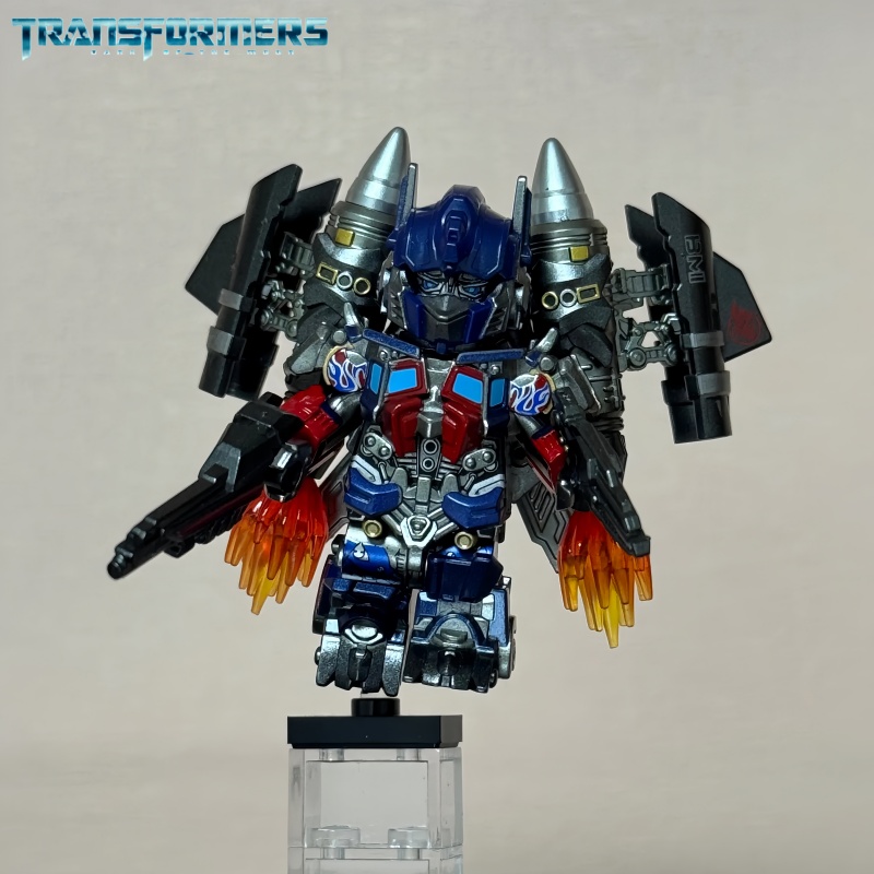 Optimus Prime Jetpack Transfor - огляд і ціна Model Kit Optimus