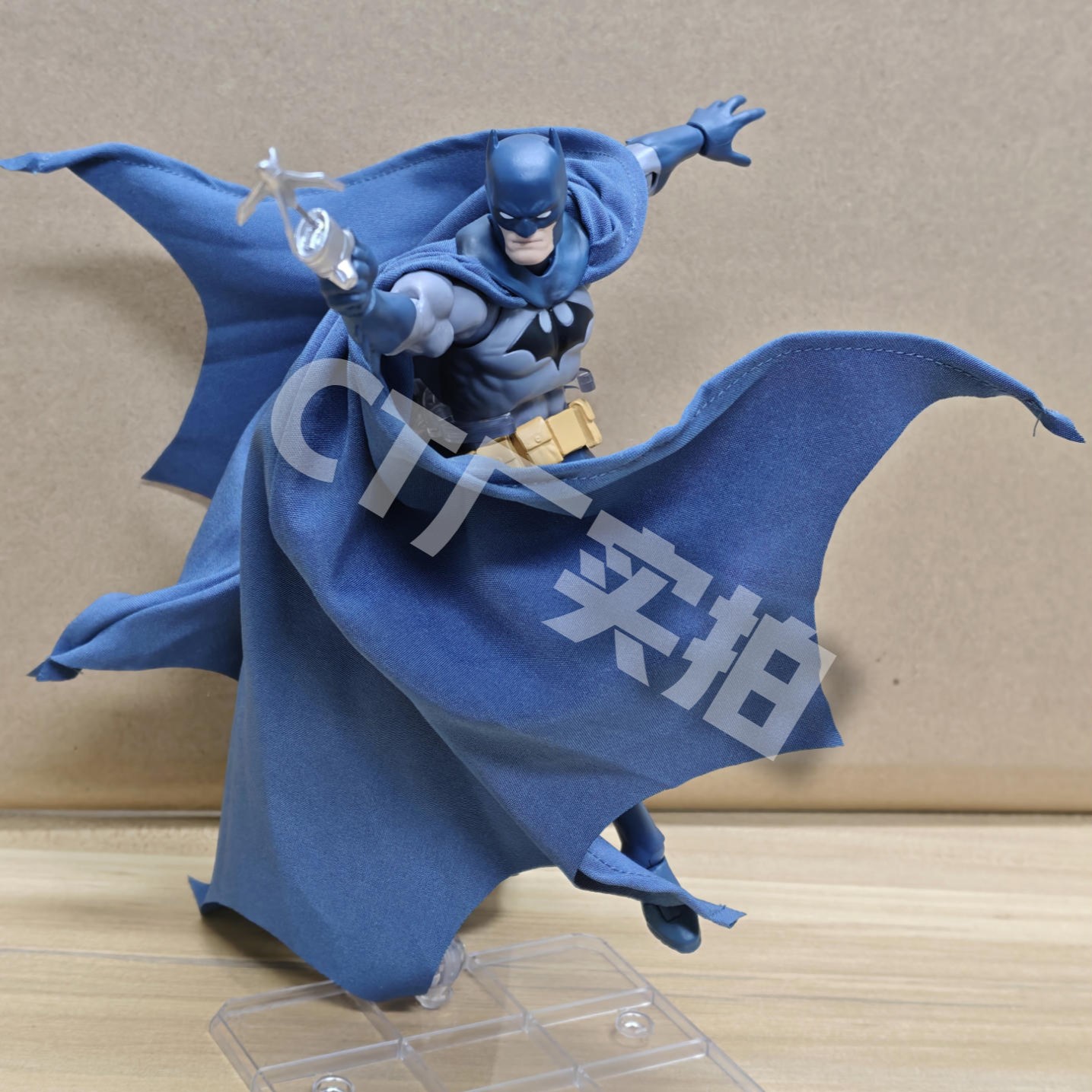 CT Toys Batman Mafex 126 Blue  - огляд і ціна Model Kit Batman
