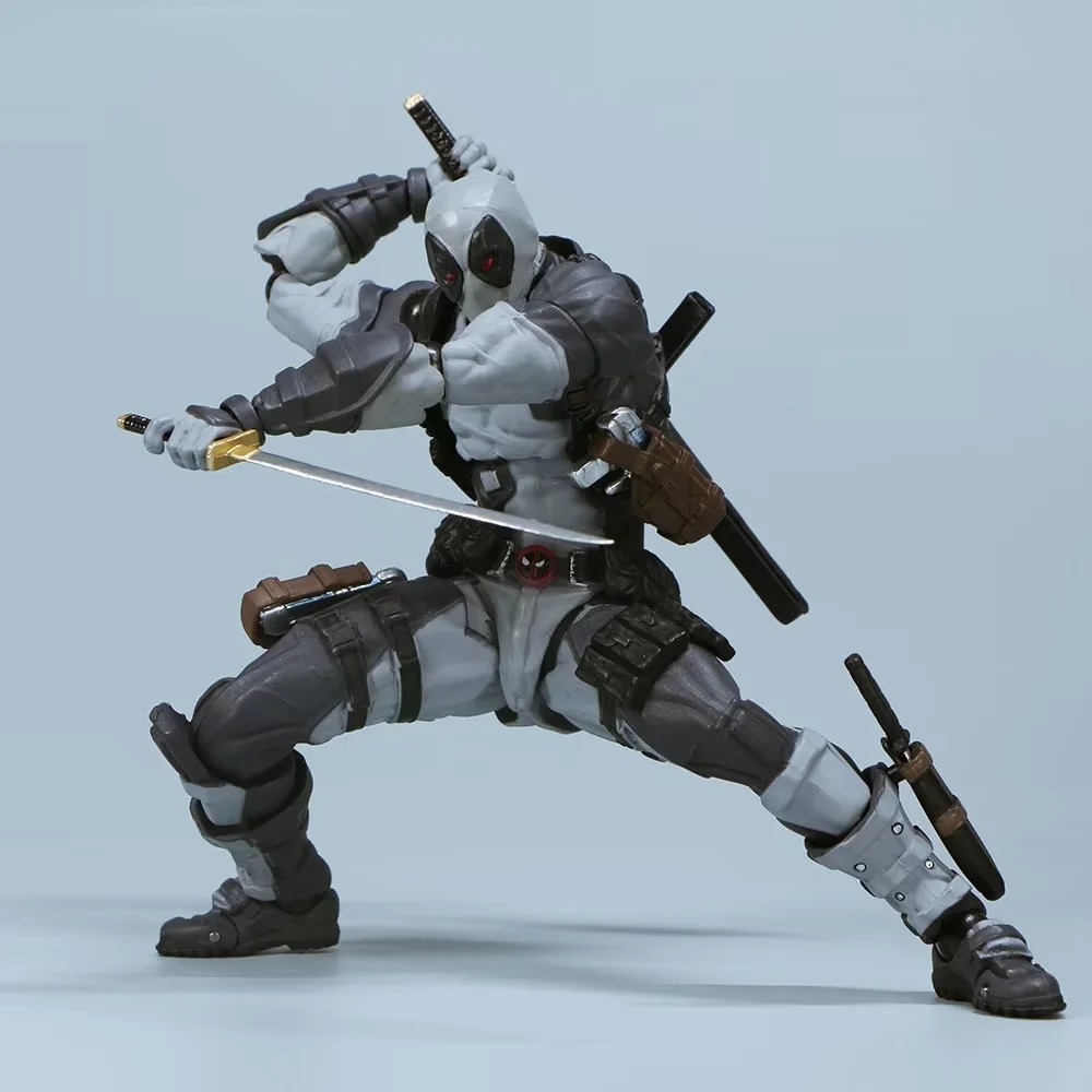 AMAZING YAMAGUCHI Deadpool 2.0 - огляд і ціна Model Kit Batman